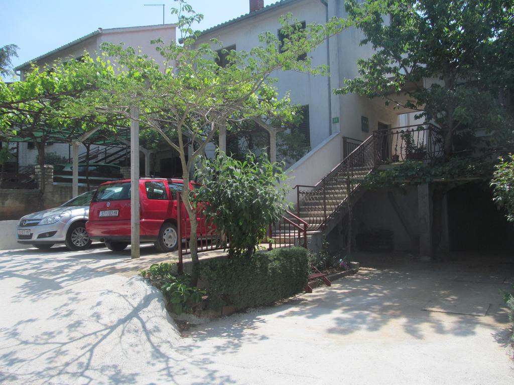 Apartment Artusi بولا الغرفة الصورة