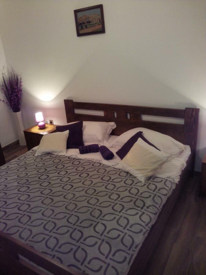 Apartment Artusi بولا المظهر الخارجي الصورة