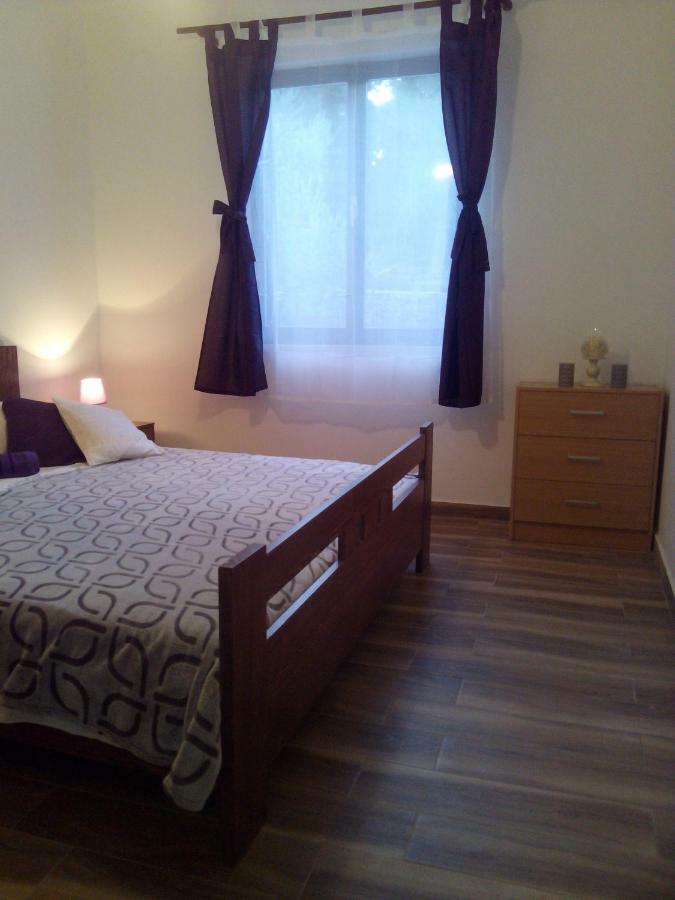 Apartment Artusi بولا المظهر الخارجي الصورة