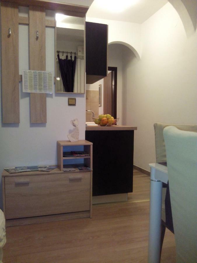 Apartment Artusi بولا المظهر الخارجي الصورة