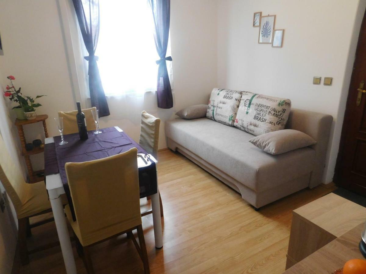 Apartment Artusi بولا المظهر الخارجي الصورة