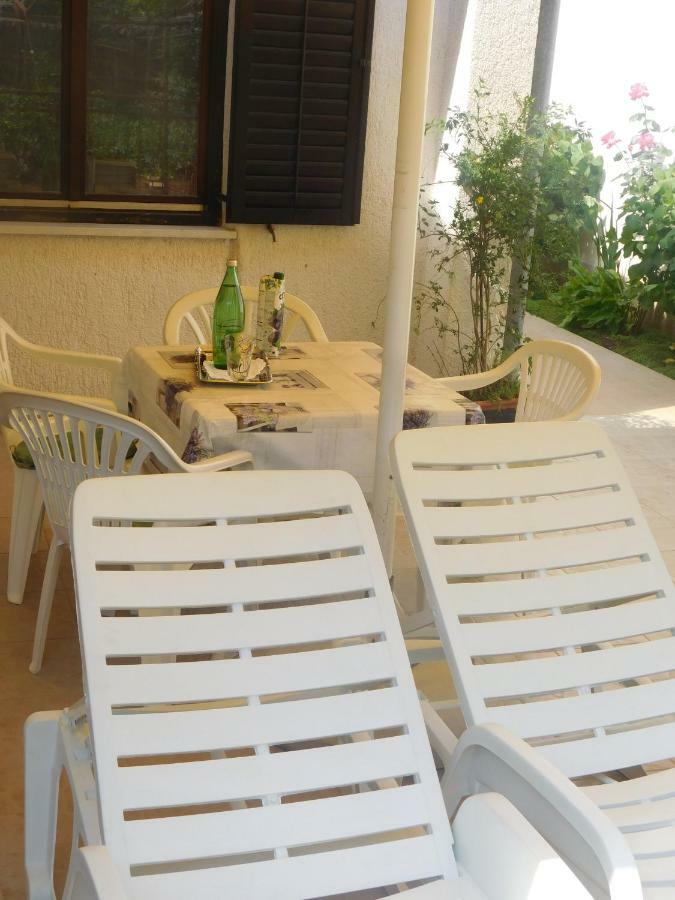 Apartment Artusi بولا المظهر الخارجي الصورة